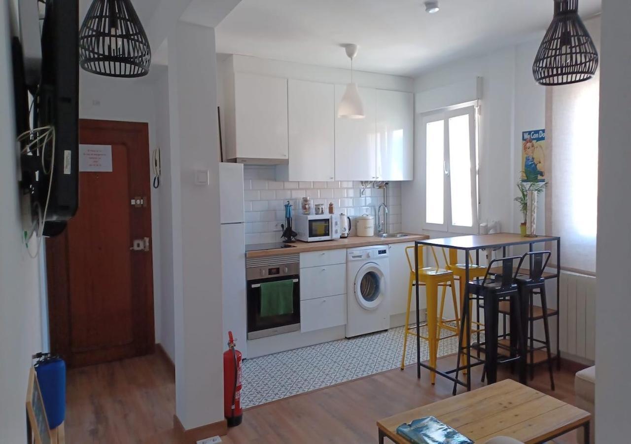 El Pisuco De Lu Entre Puertochico Y El Sardinero Apartment Santander Bagian luar foto